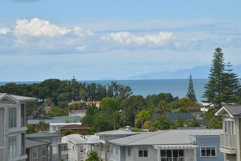 Photo of property in 61 Landmark Terrace, Orewa, 0931
