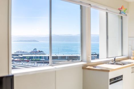 Photo of property in Grosvenor Flats, 19 Cottleville Terrace, Thorndon, Wellington, 6011