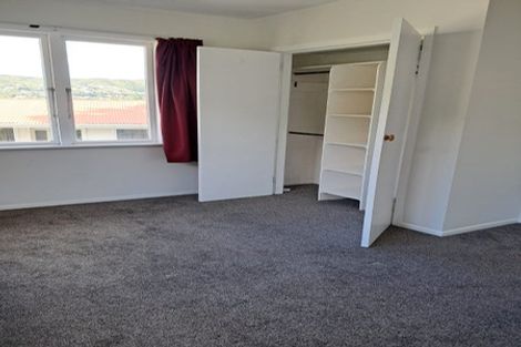Photo of property in 107 Parkvale Road, Karori, Wellington, 6012