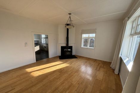 Photo of property in 6 Malcolm Street, Martinborough, 5711