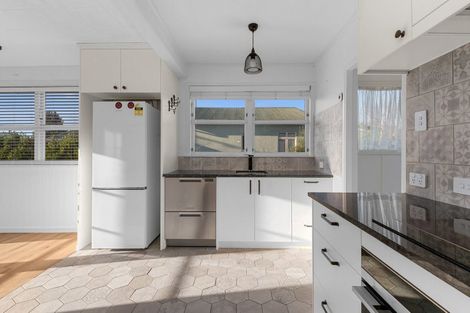 Photo of property in 26 Charles Road, Hannahs Bay, Rotorua, 3010