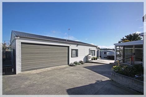 Photo of property in 24 Thomas Place, Foxton Beach, Foxton, 4815