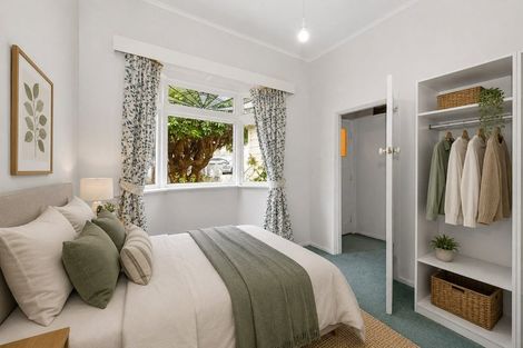 Photo of property in 12 Fernhill Terrace, Wadestown, Wellington, 6012