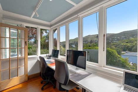 Photo of property in 12 Sunshine Avenue, Karori, Wellington, 6012