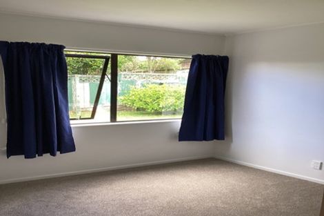 Photo of property in 5 Aintree Grove, Churton Park, Wellington, 6037