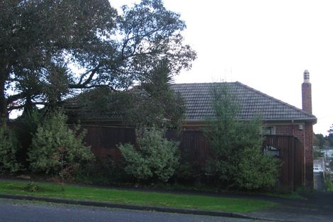Photo of property in 3/191 Titirangi Road, Titirangi, Auckland, 0604