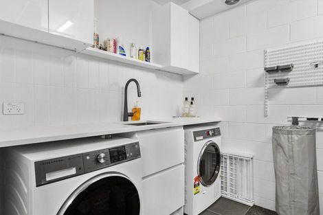 Photo of property in 2 Reid Lane, Wallaceville, Upper Hutt, 5018