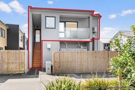 Photo of property in 2 Clay Lane, Hobsonville, Auckland, 0616