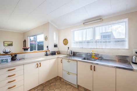 Photo of property in 103 Tukapa Street, Westown, New Plymouth, 4310