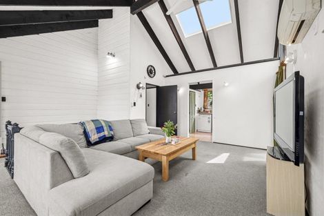 Photo of property in 88b Kawaha Point Road, Kawaha Point, Rotorua, 3010