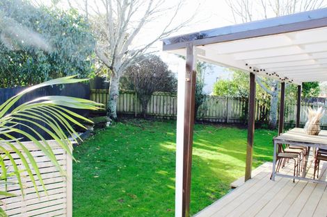 Photo of property in 10 Tokay Place, Huapai, Kumeu, 0810