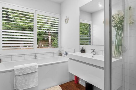 Photo of property in 76 Oakgrove Drive, Rangiora, 7400