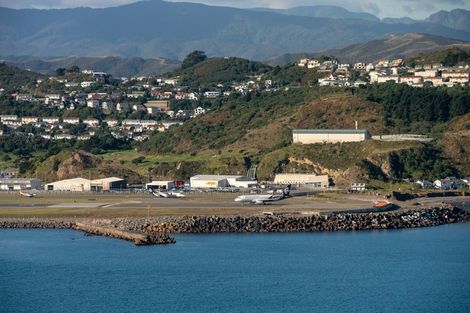 Photo of property in 73 View Road, Houghton Bay, Wellington, 6023