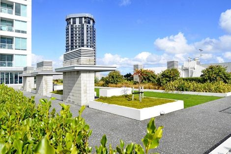 Photo of property in Sentinel Apartments, 2202/3 Northcroft Street, Takapuna, Auckland, 0622