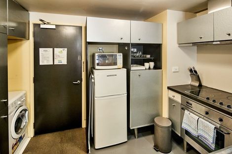 Photo of property in St Pauls Apartments, 98/43u Mulgrave Street, Thorndon, Wellington, 6011