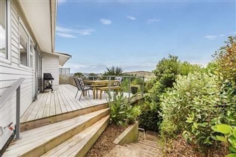 Photo of property in 31 Spinnaker Drive, Whitby, Porirua, 5024