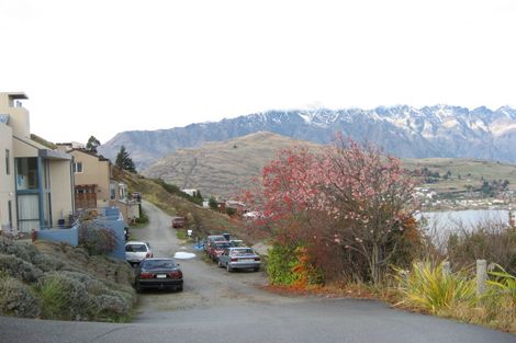 Photo of property in 33 Wakatipu Heights, Queenstown, 9300