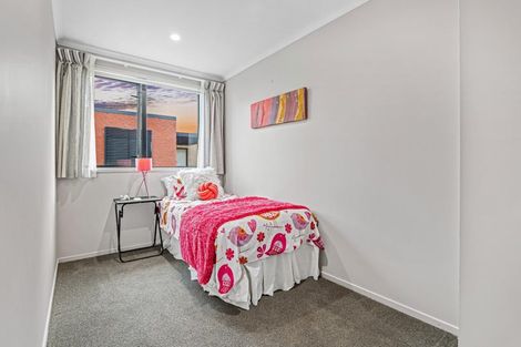 Photo of property in 3 Kerewhenua Crescent, Hobsonville, Auckland, 0616