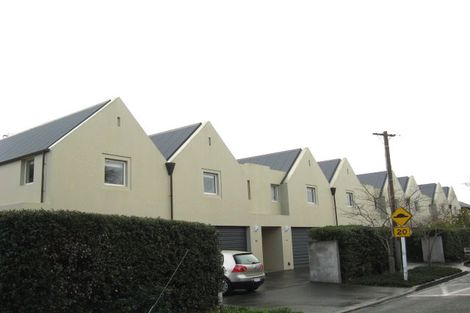 Photo of property in 89 Holly Road, St Albans, Christchurch, 8014