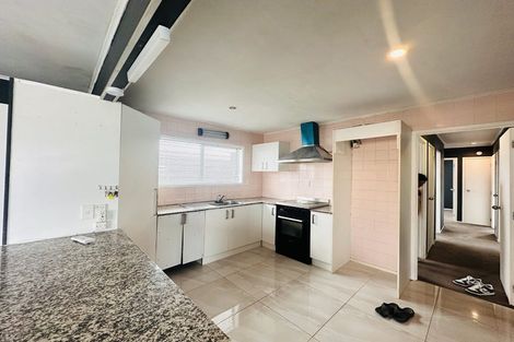 Photo of property in 86 Rosehill Drive, Rosehill, Papakura, 2113