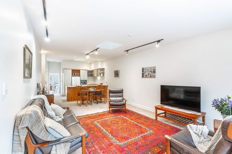 Photo of property in 3/36 Victoria Road, Devonport, Auckland, 0624