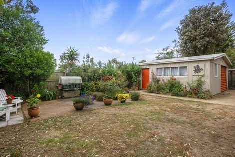 Photo of property in 12 Arataki Street, Waitarere Beach, Levin, 5510