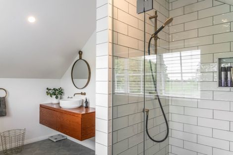 Photo of property in 105 Hoeka Road, Matangi, Hamilton, 3284