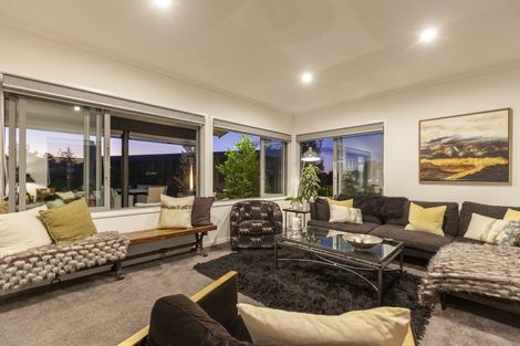 Photo of property in 3 Lamont Place, Waikanae, 5036