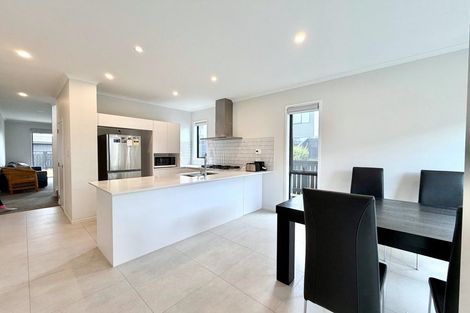 Photo of property in 10 Oranga Drive, Westgate, Auckland, 0614