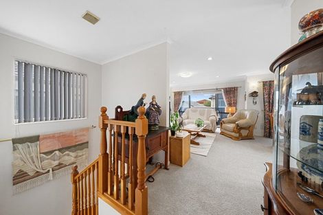 Photo of property in 3 Bezar Place, Flat Bush, Auckland, 2016
