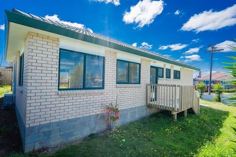 Photo of property in 15 George Street, Mangere East, Auckland, 2024