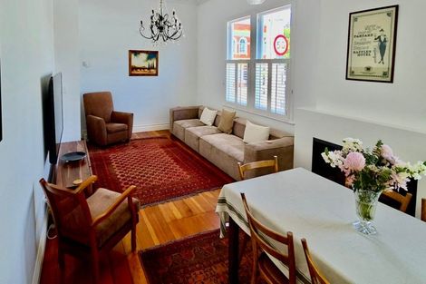 Photo of property in 33 Church Street, Devonport, Auckland, 0624