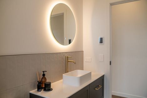 Photo of property in 105 Burdon Loop, Lake Hawea, 9382