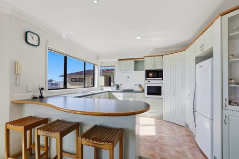 Photo of property in 90 Dickson Road, Papamoa Beach, Papamoa, 3118