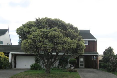 Photo of property in 241 Manly Street, Paraparaumu Beach, Paraparaumu, 5032