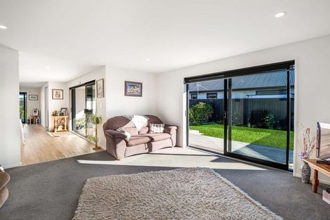 Photo of property in 8 Beak Street, Rolleston, 7615