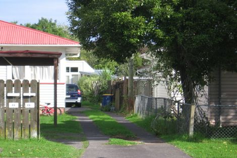 Photo of property in 49 Larnoch Road, Henderson, Auckland, 0610