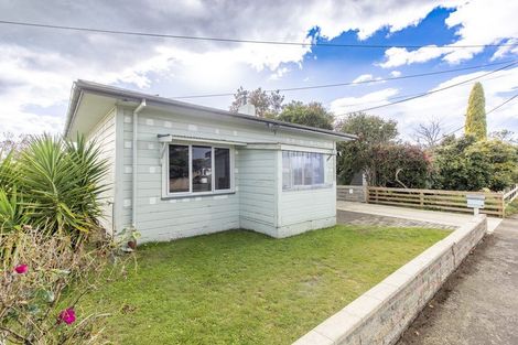 Photo of property in 42 Sydney Street, Takapau, 4203