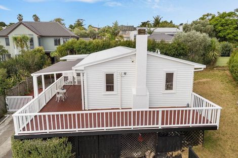 Photo of property in 18 Kenmure Avenue, Forrest Hill, Auckland, 0620
