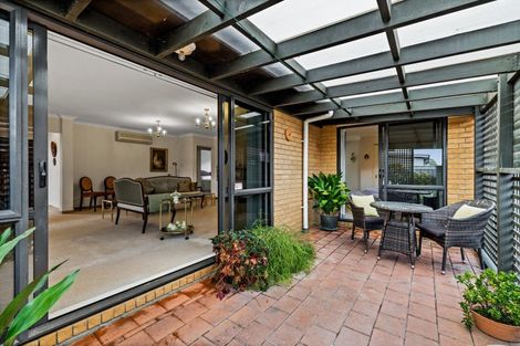 Photo of property in 2 Washington Place, Havelock North, 4130