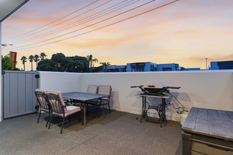 Photo of property in 31 Tawa Street, Mount Maunganui, 3116