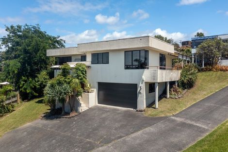 Photo of property in 1/55 Nigel Road, Browns Bay, Auckland, 0630