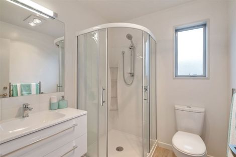 Photo of property in 3 Glenbarr Lane, Broomfield, Christchurch, 8042