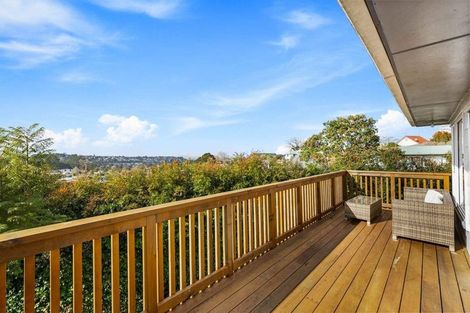 Photo of property in 13 Mcclintock Road, Massey, Auckland, 0614
