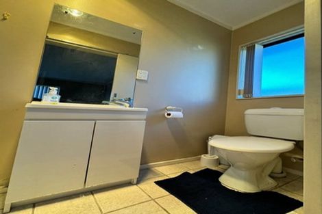 Photo of property in 6 Amarillo Place, Manurewa, Auckland, 2105