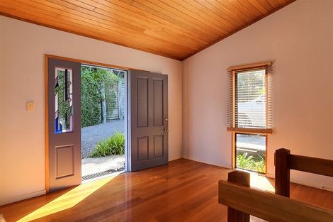 Photo of property in 54 Oneroa Road, Russell, 0202