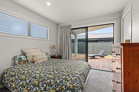 Photo of property in 24 Aspiring Drive, Poraiti, Napier, 4112