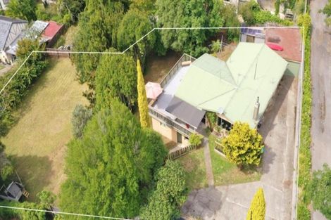 Photo of property in 137 Rickit Street, Taupo, 3330