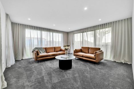 Photo of property in 74 Turuturu Road, Hawera, 4674