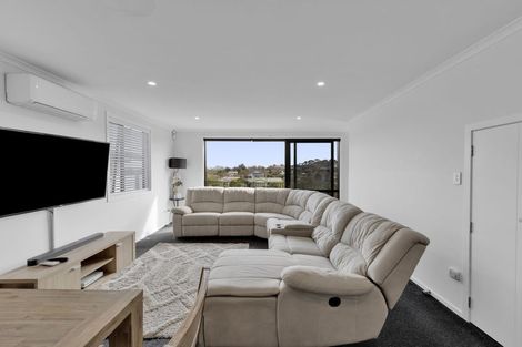 Photo of property in 20 Te Tiireke Drive, Glenview, Hamilton, 3206